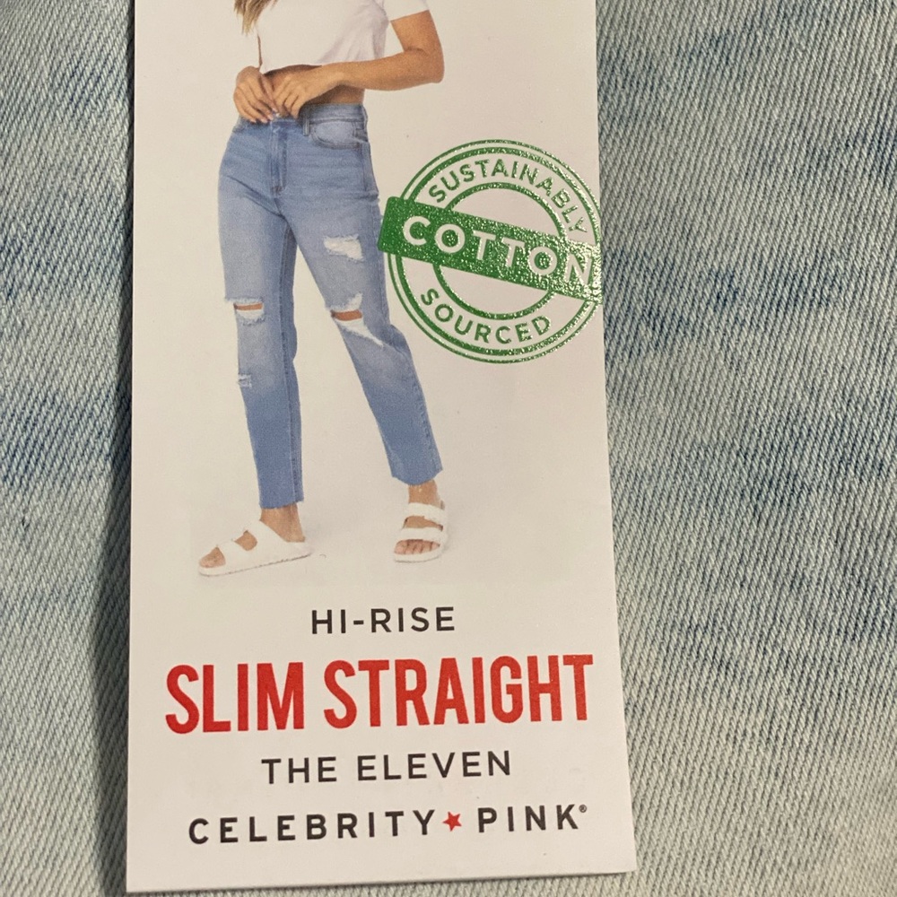 Cute boyfriend jeans, 21/35 juniors in style holes